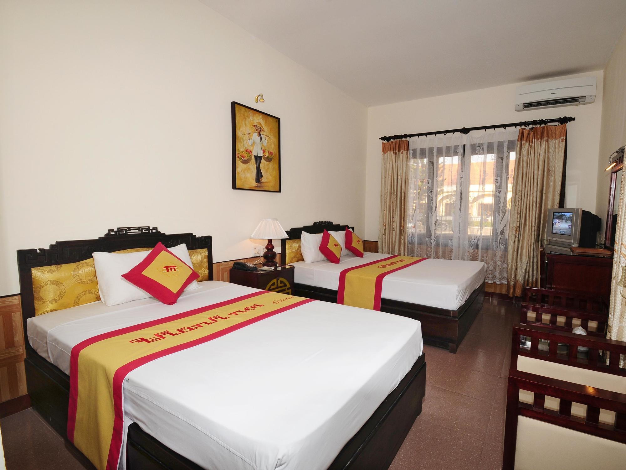 Thanh Noi Hotel Хуе Екстериор снимка