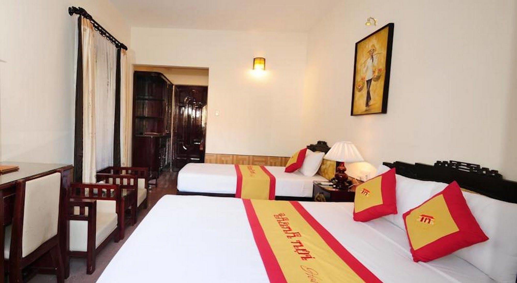 Thanh Noi Hotel Хуе Екстериор снимка