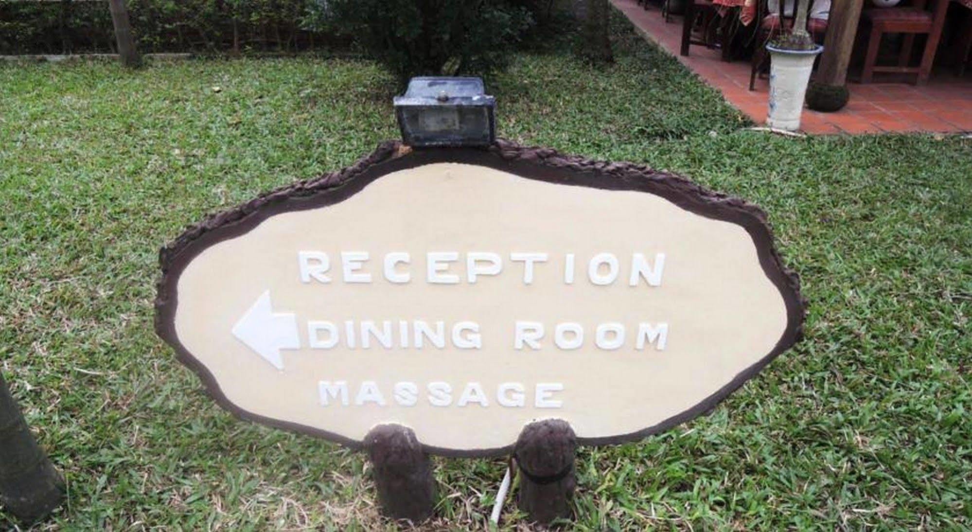 Thanh Noi Hotel Хуе Екстериор снимка