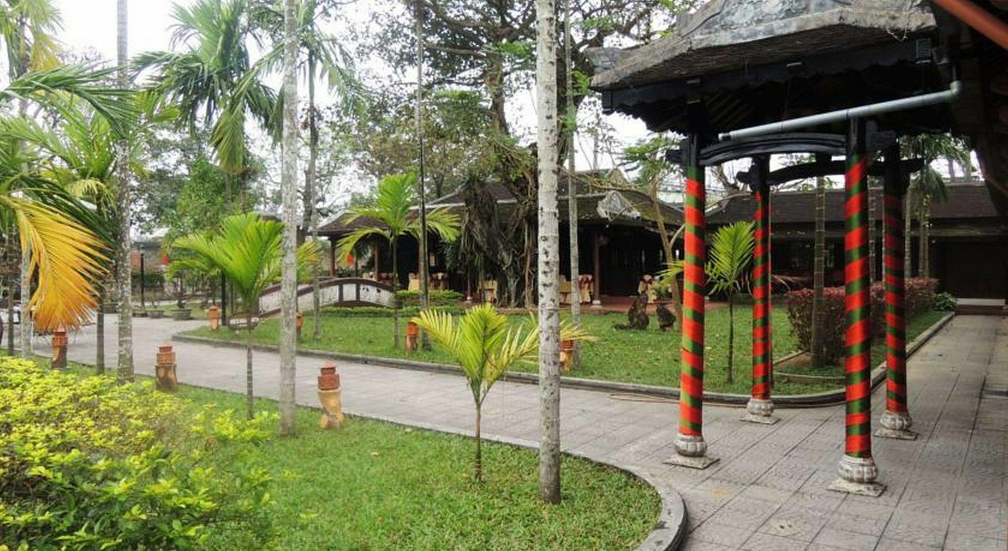 Thanh Noi Hotel Хуе Екстериор снимка