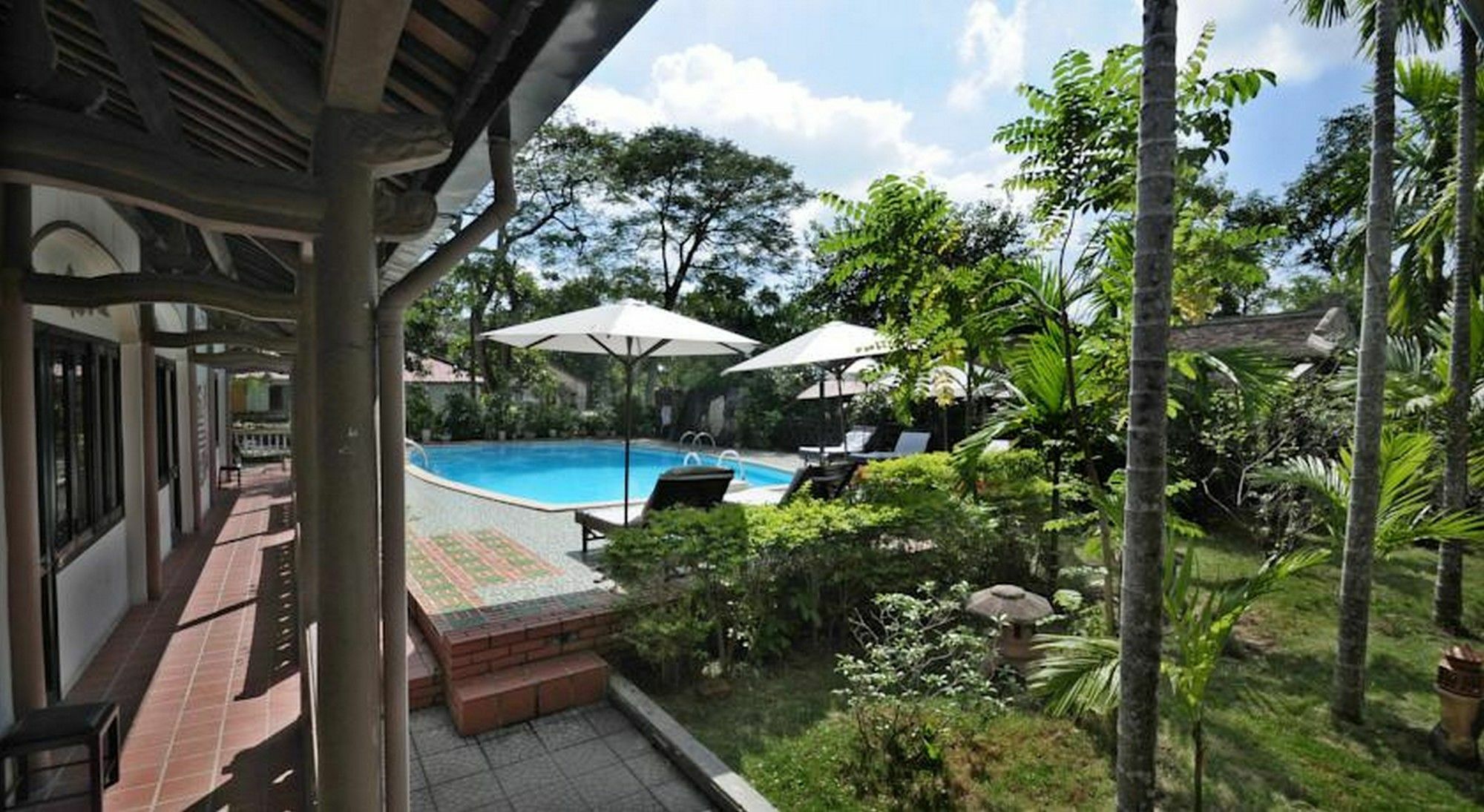 Thanh Noi Hotel Хуе Екстериор снимка